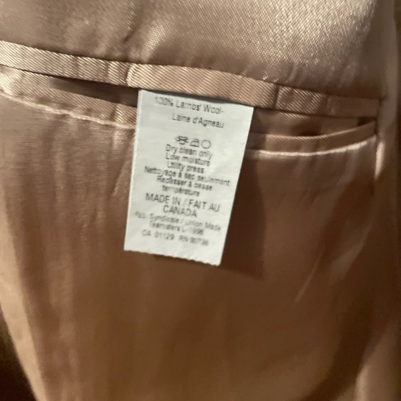 Men's Lauren Ralph Lauren Brown Houndstooth Blazer (46L)
Free Shipping - Picture 7 of 9